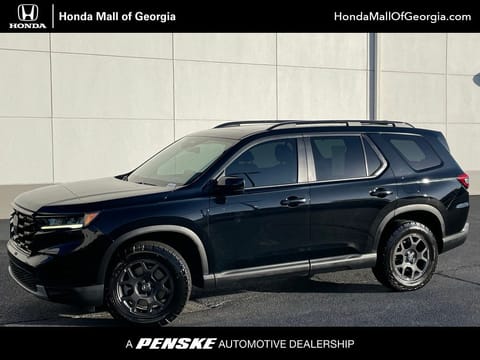 1 image of 2023 Honda Pilot TrailSport