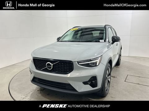 1 image of 2024 Volvo XC40 Ultimate Dark Theme