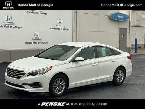 1 image of 2017 Hyundai Sonata SE