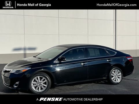 1 image of 2013 Toyota Avalon XLE