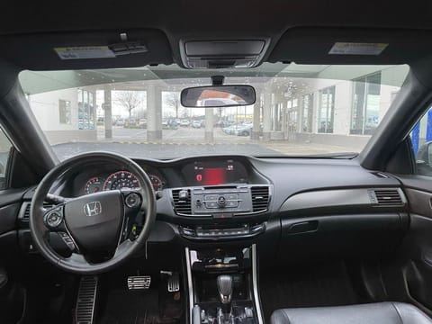 2017 Honda Accord Sedan Sport SE