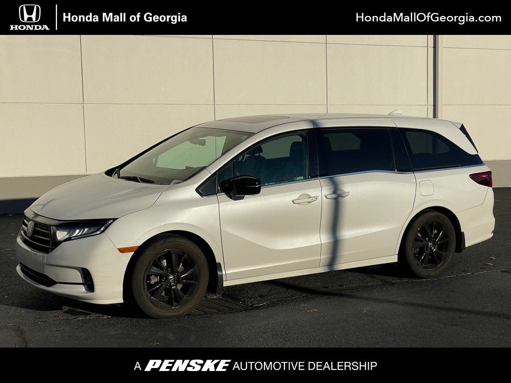 2023 Honda Odyssey SPORT's photo