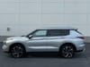 2 thumbnail image of  2024 Mitsubishi Outlander SE