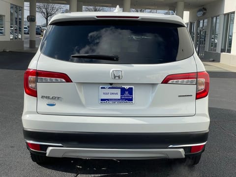 2022 Honda Pilot Touring 7-Passenger