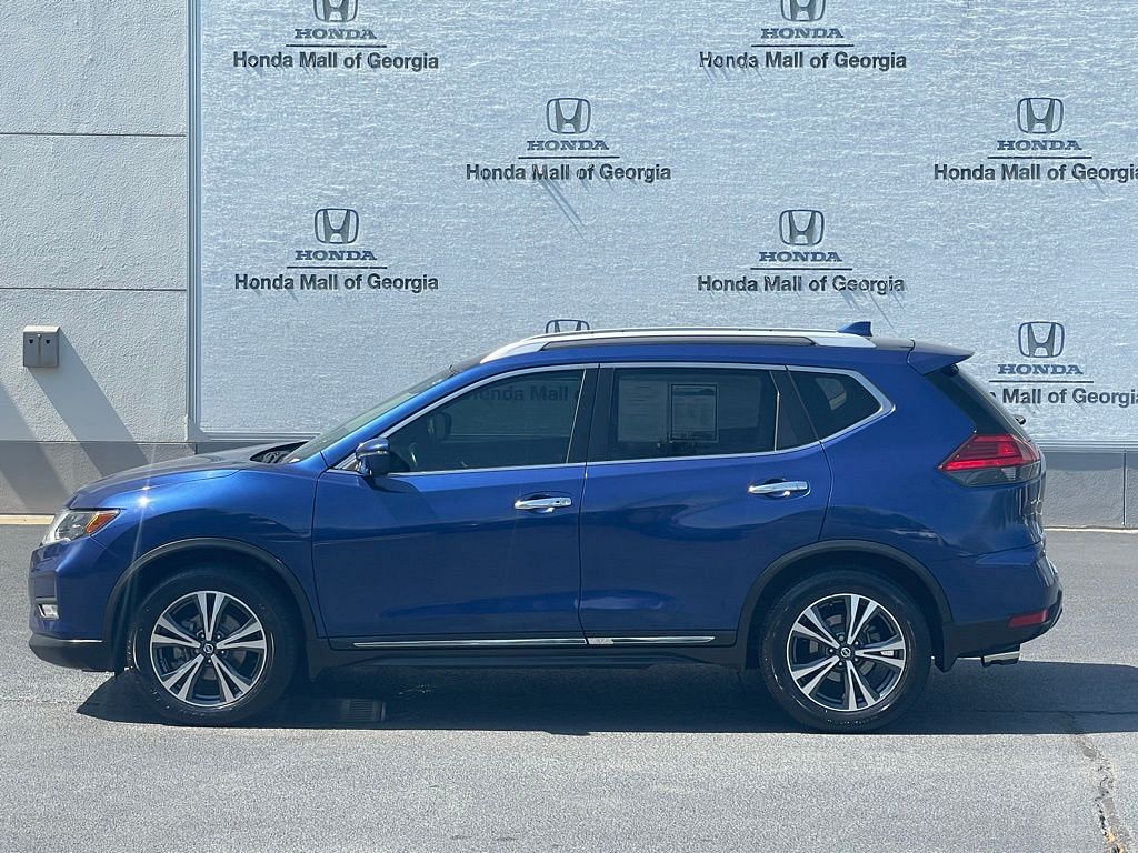 Used 2017 Nissan Rogue SL with VIN JN8AT2MT1HW150918 for sale in Buford, GA