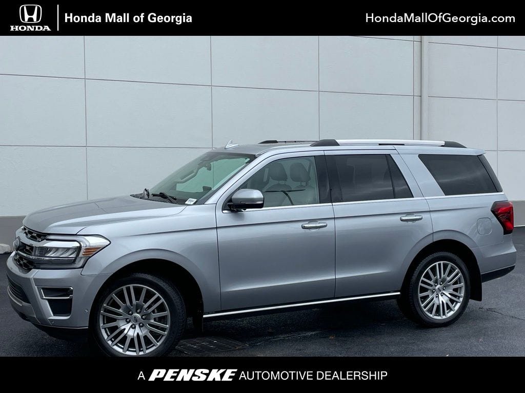 2022 Ford Expedition Limited's photo