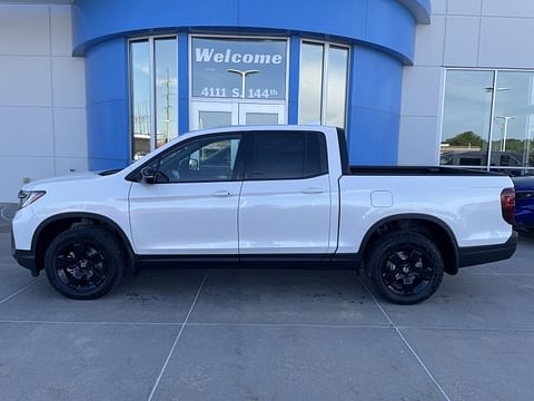 1 image of 2024 Honda Ridgeline Black Edition