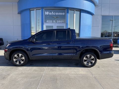 1 image of 2017 Honda Ridgeline RTL-T