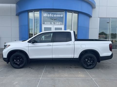 1 image of 2024 Honda Ridgeline Black Edition