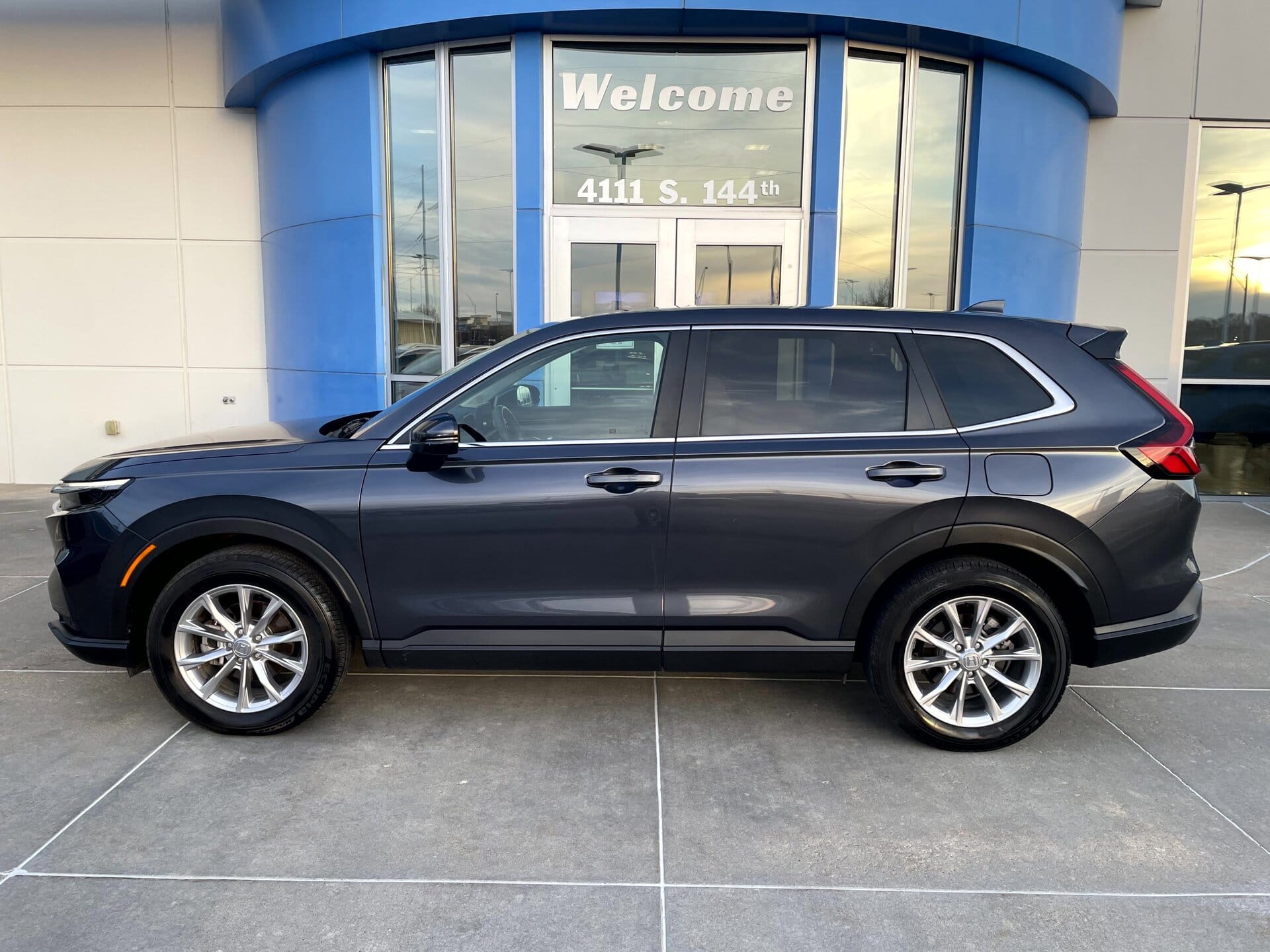 2025 Honda CR-V EX-L's photo