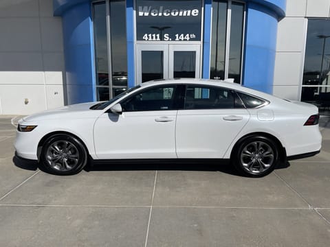 1 image of 2024 Honda Accord Sedan EX