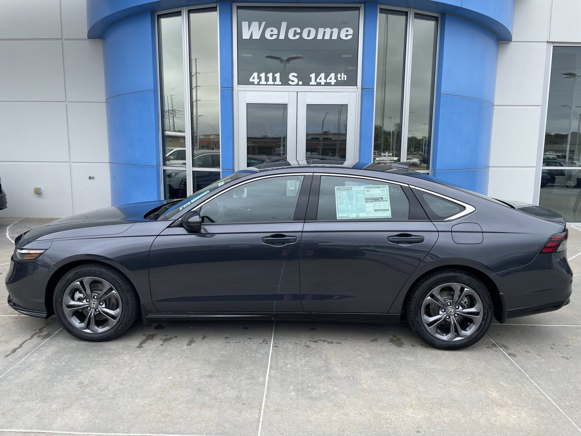 2025 Honda Accord Hybrid EX-L's photo