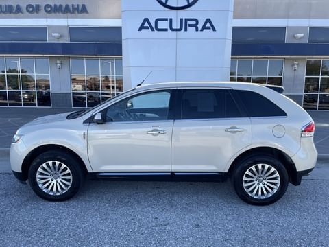 1 image of 2014 Lincoln MKX