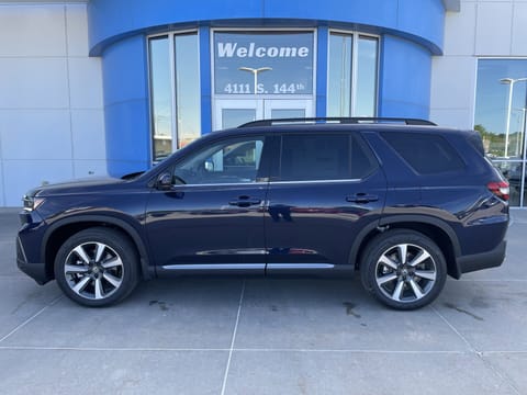 1 image of 2025 Honda Pilot Elite