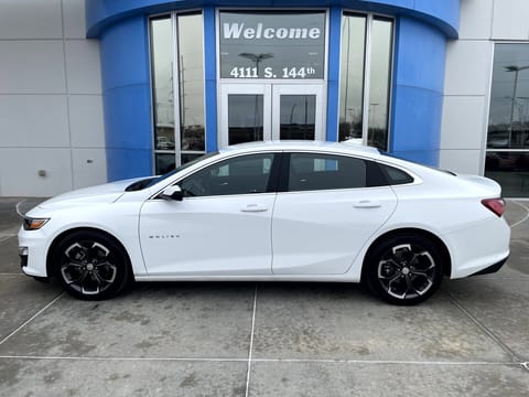 1 image of 2022 Chevrolet Malibu LT