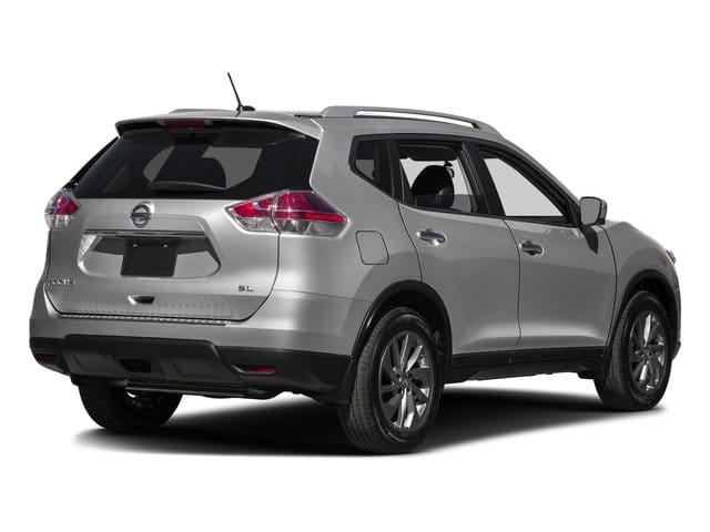 3 thumbnail image of  2016 Nissan Rogue SL