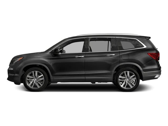 3 thumbnail image of  2017 Honda Pilot Elite
