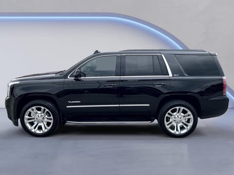 1 image of 2018 GMC Yukon SLT