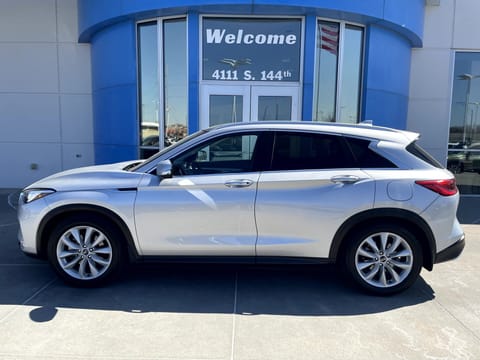 1 image of 2019 INFINITI QX50 ESSENTIAL