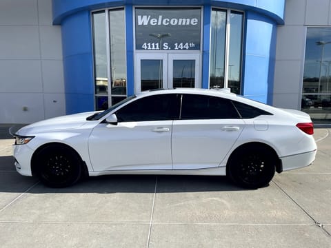 1 image of 2020 Honda Accord Sedan EX