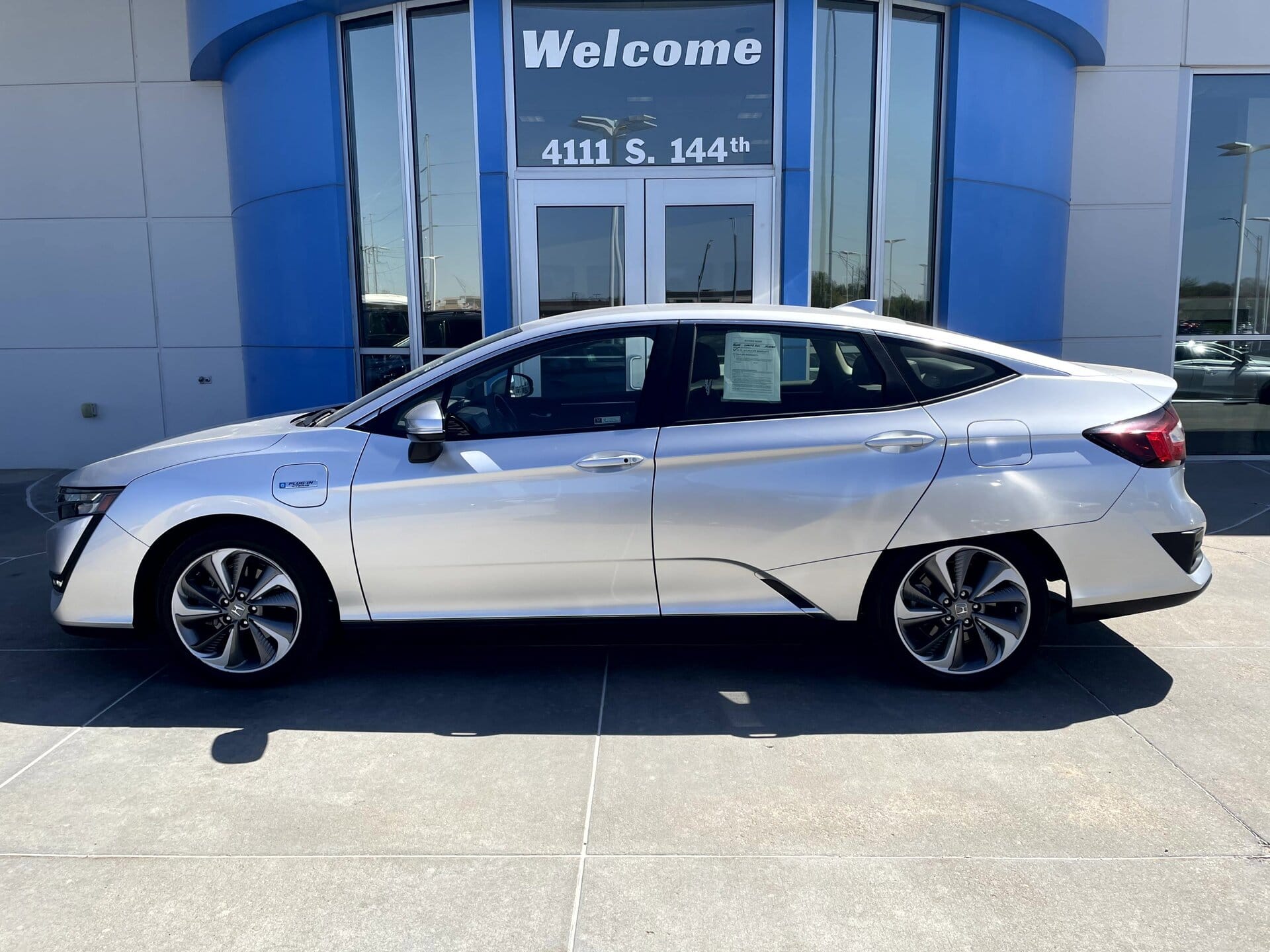 2021 Honda Clarity Plug-In Hybrid's photo
