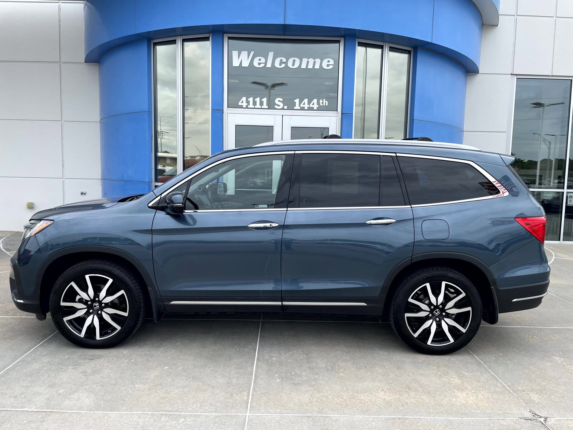 2021 Honda Pilot Touring AWD's photo