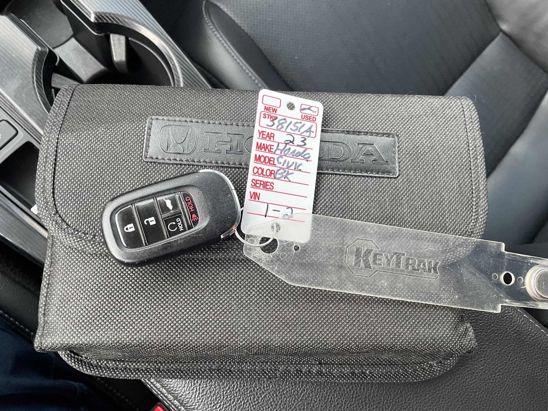 2023 Honda Civic Hatchback EX-L - Photo 21