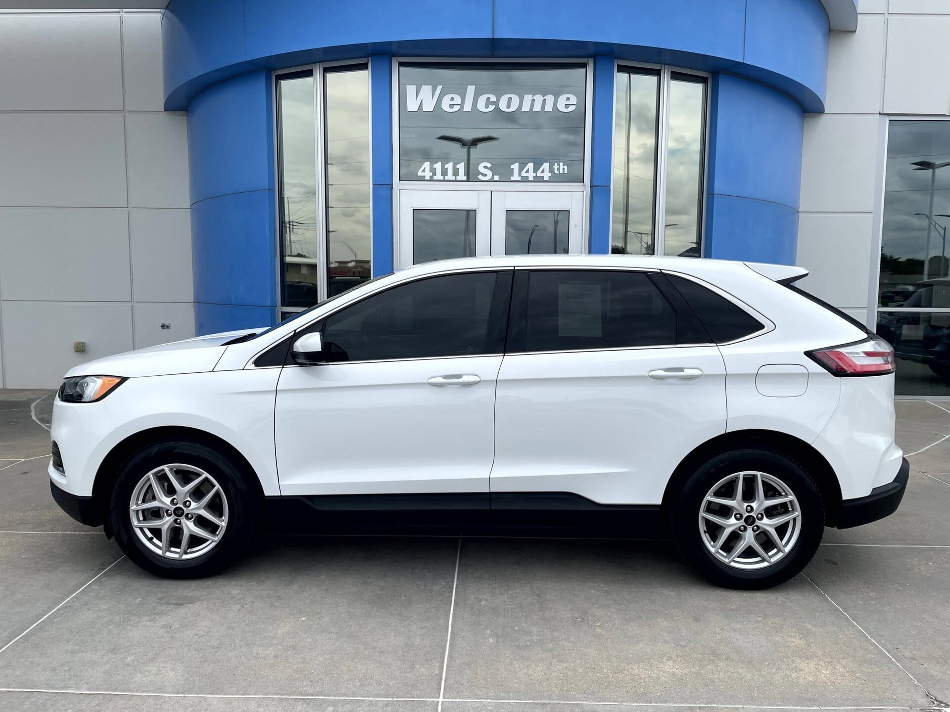 2024 Ford Edge SEL AWD's photo