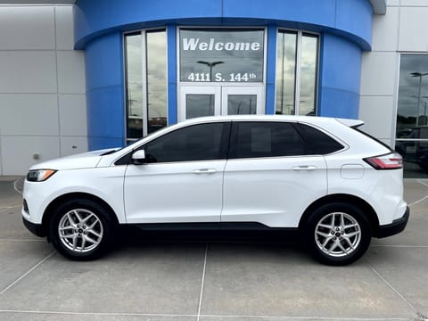 1 image of 2024 Ford Edge SEL