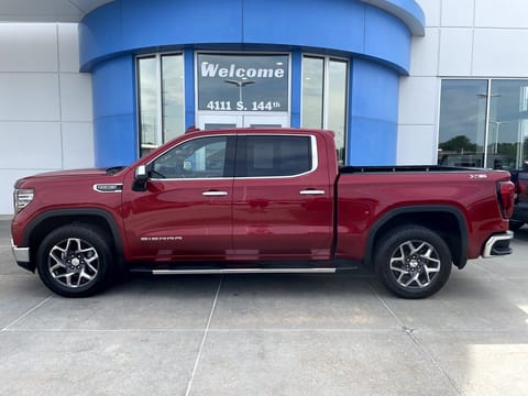1 image of 2024 GMC Sierra SLT