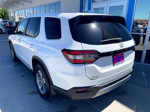 2024 Honda Pilot EX-L 8 Passenger