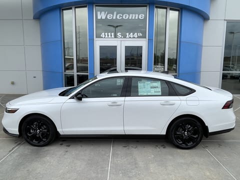 1 image of 2025 Honda Accord Sedan SE