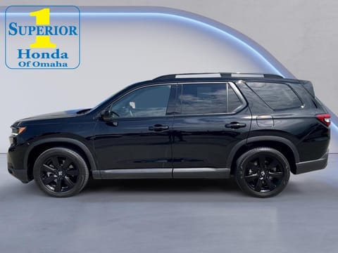 1 image of 2025 Honda Pilot Black Edition