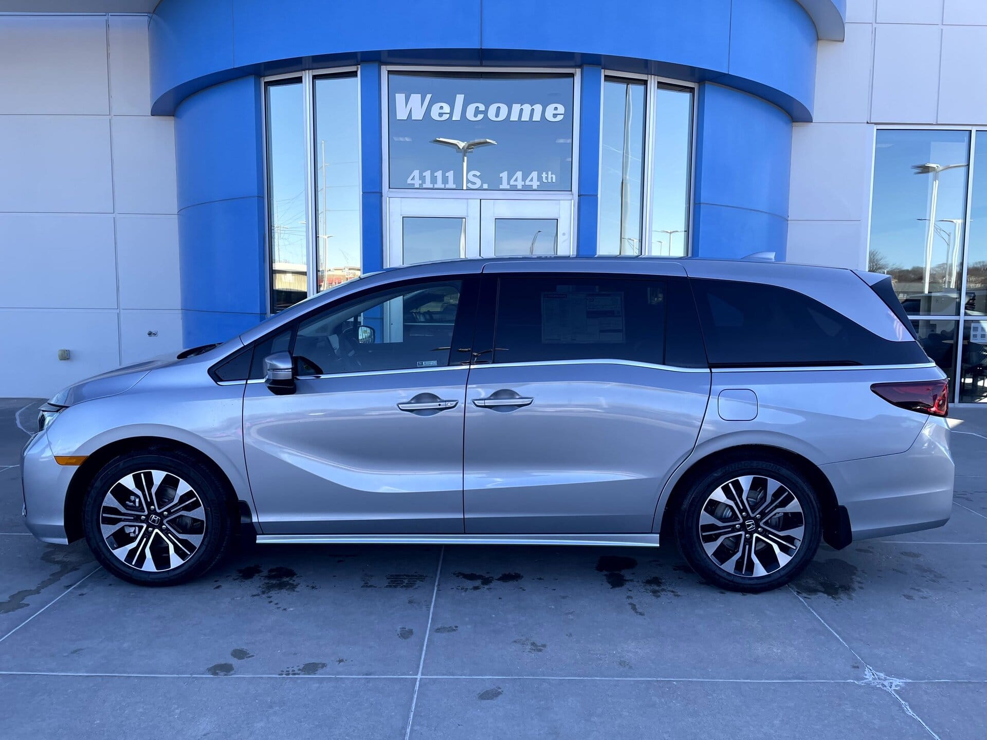 2026 Honda Odyssey Elite's photo