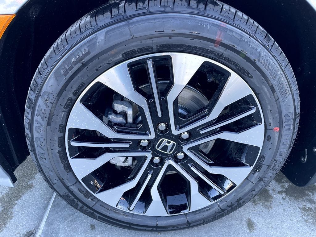 2026 Honda Odyssey Elite - Photo 4