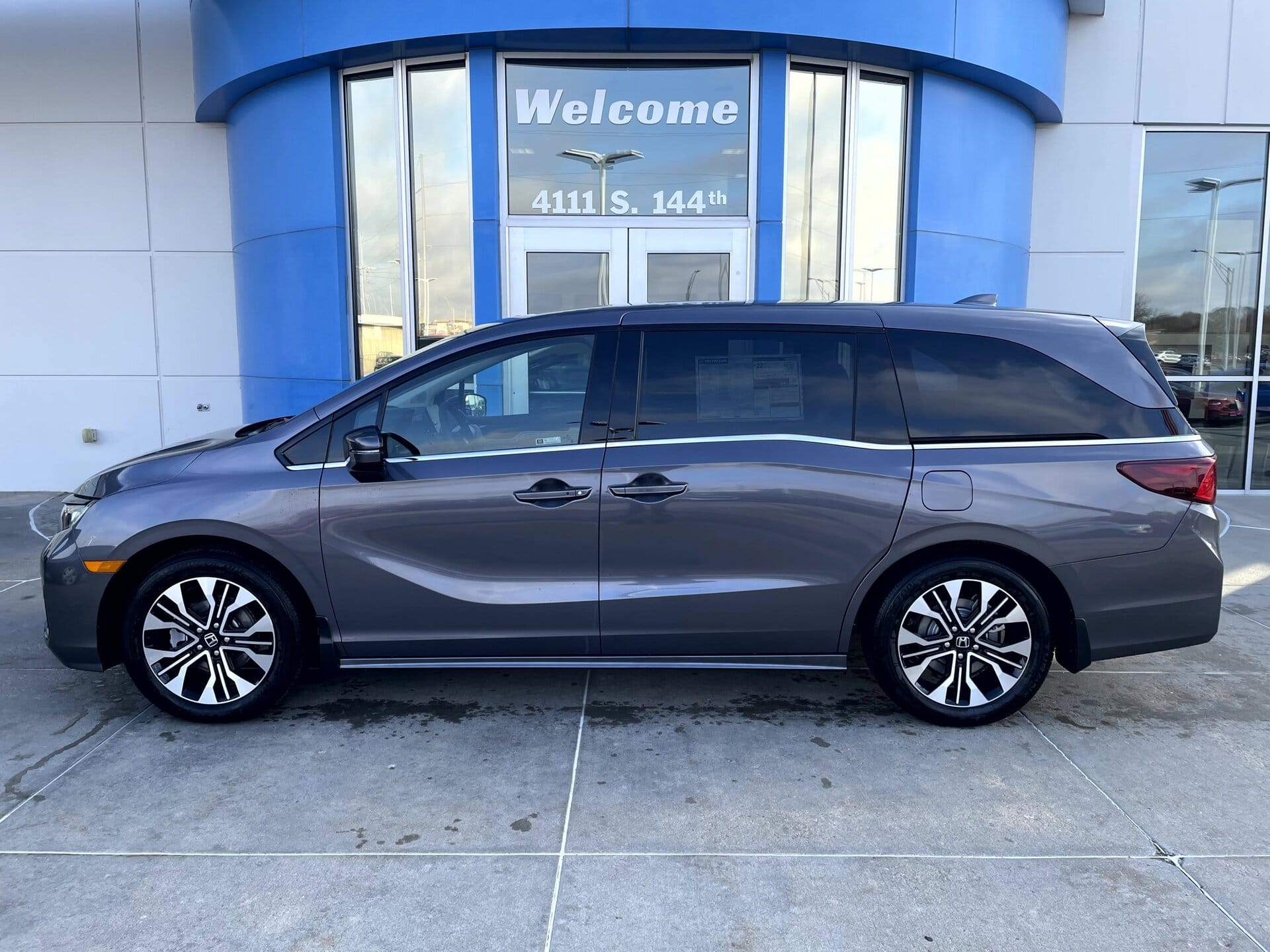 2026 Honda Odyssey Elite's photo
