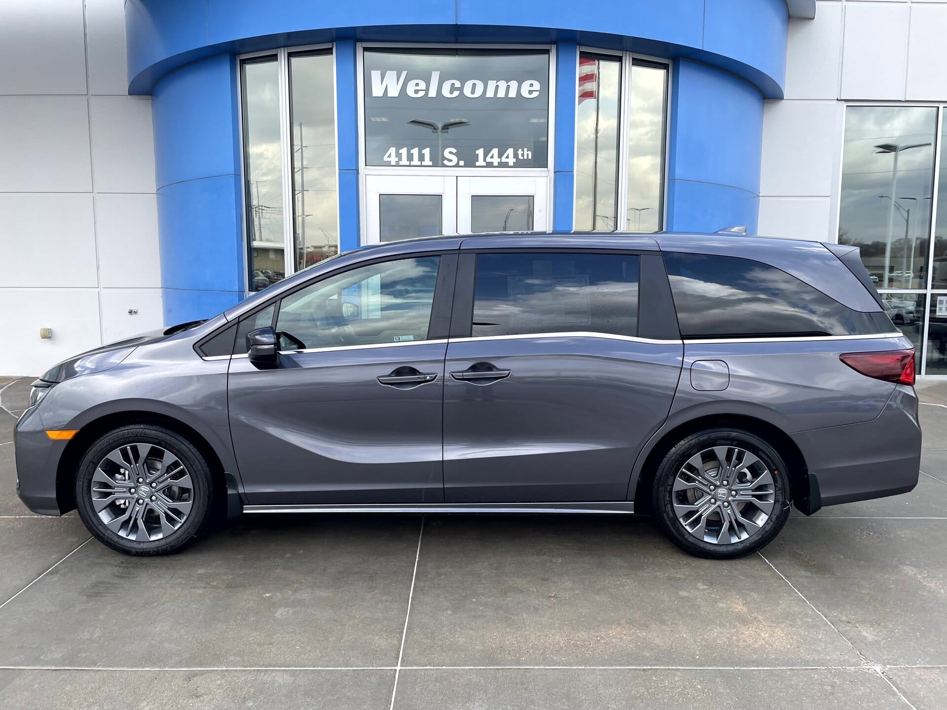 2026 Honda Odyssey Touring's photo