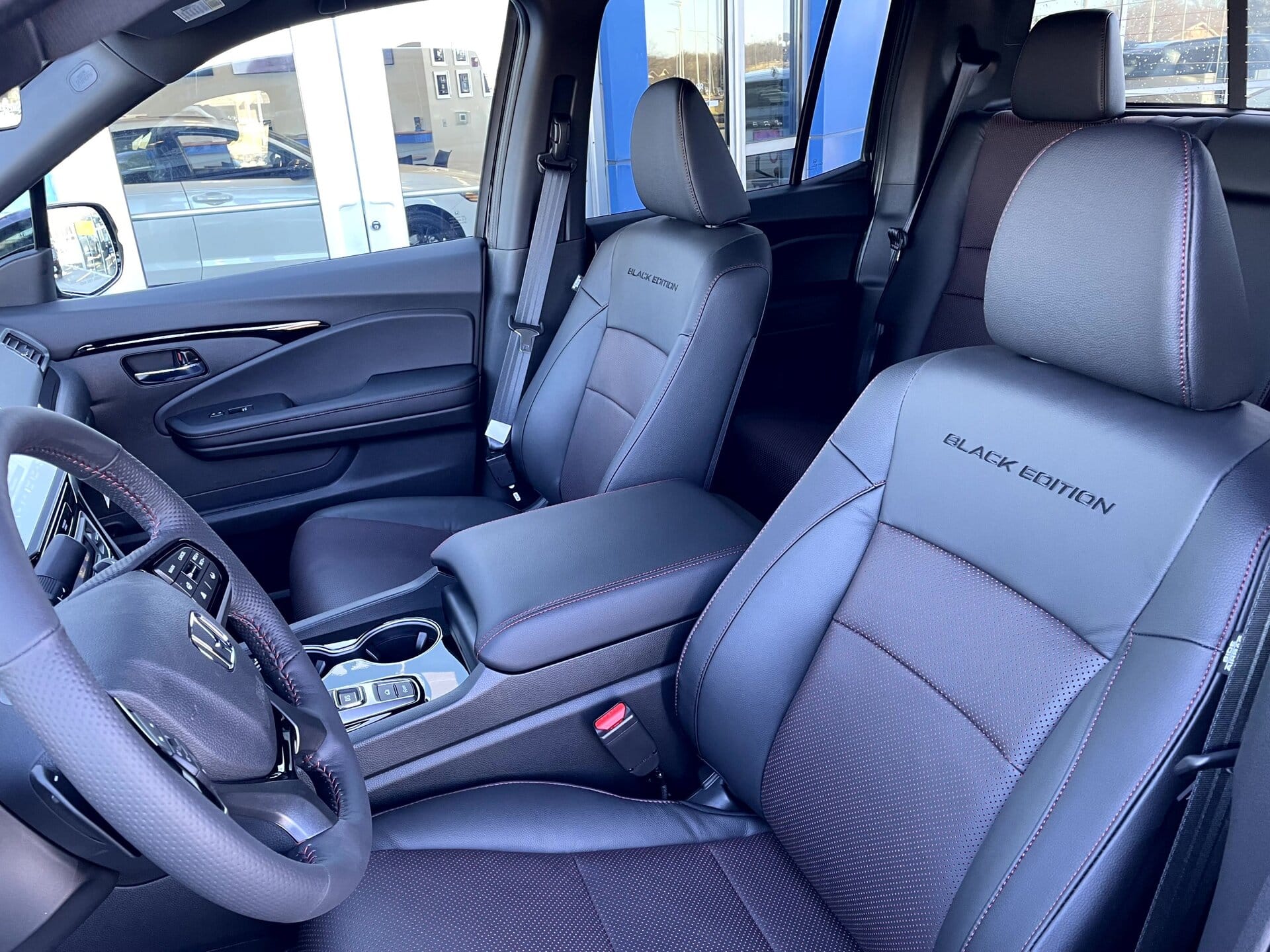 2026 Honda Ridgeline Black Edition - Photo 8