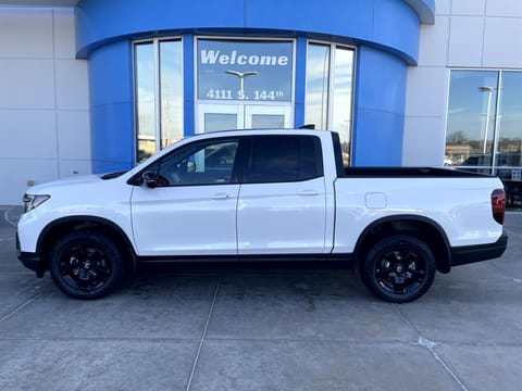 1 image of 2026 Honda Ridgeline Black Edition Two-Tone