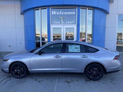 1 image of 2025 Honda Accord Sedan SE