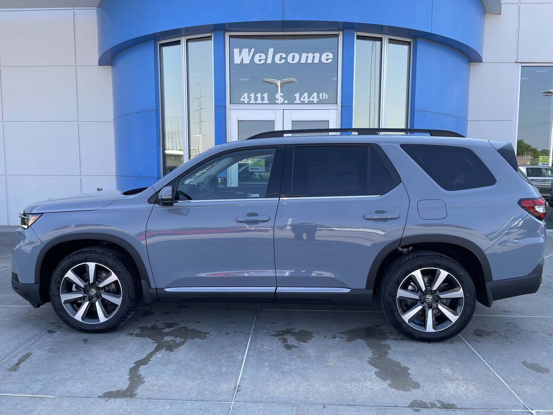 2025 Honda Pilot Touring's photo