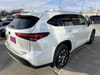 2 thumbnail image of  2022 Toyota Highlander XLE