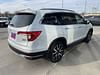 2 thumbnail image of  2022 Honda Pilot Touring 7-Passenger