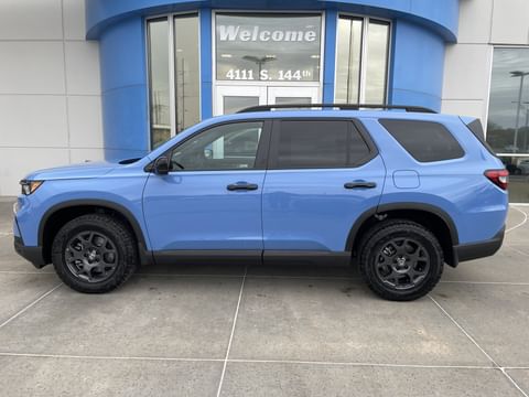1 image of 2025 Honda Pilot TrailSport