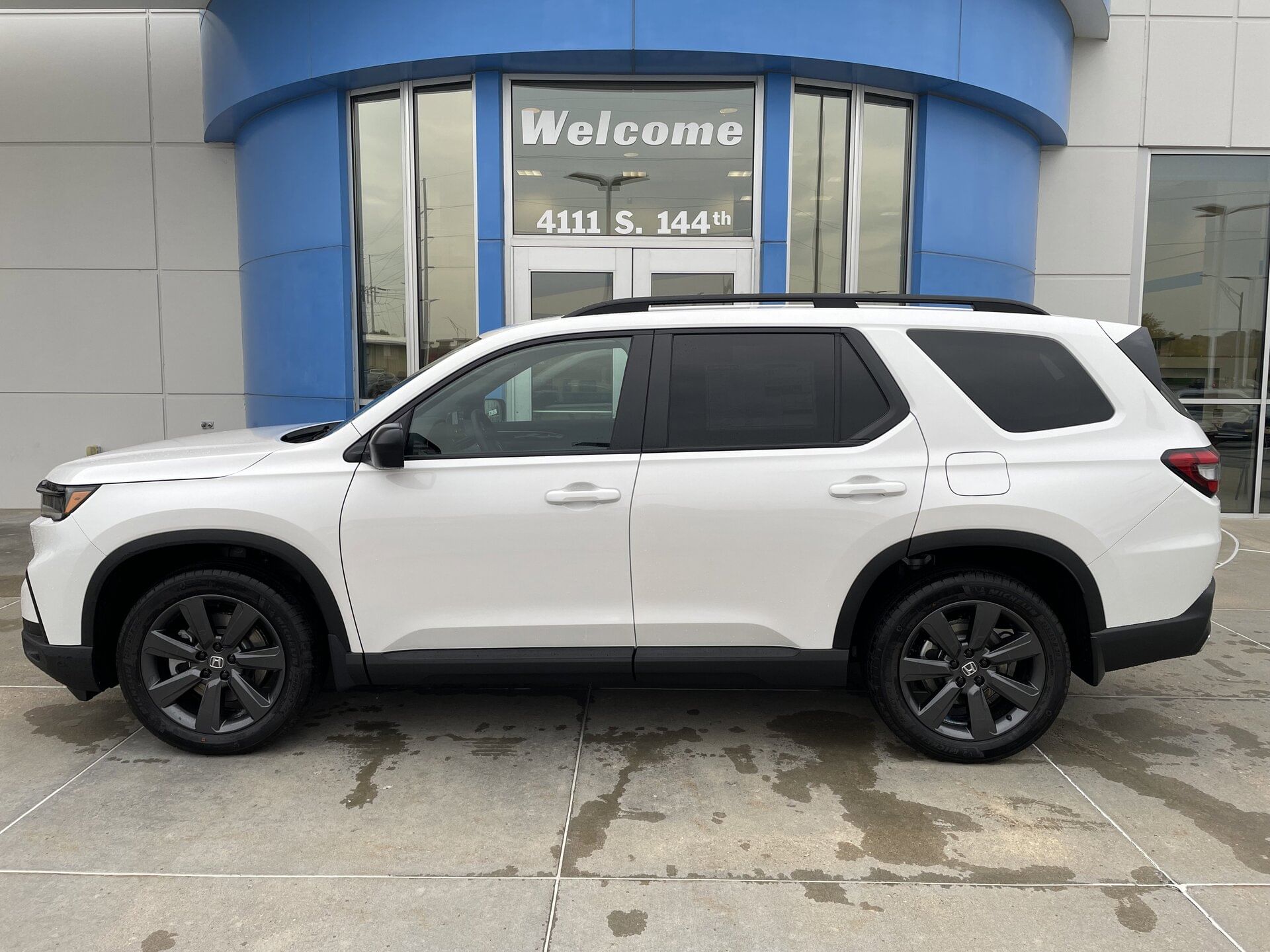 2025 Honda Pilot Sport's photo