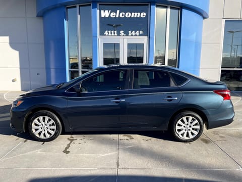 1 image of 2017 Nissan Sentra SV