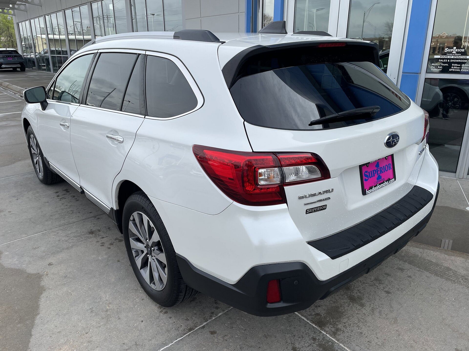 Used 2019 Subaru Outback Touring with VIN 4S4BSATC6K3274184 for sale in Omaha, NE