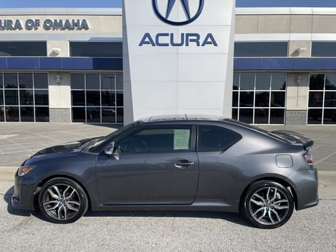 1 image of 2015 Scion tC