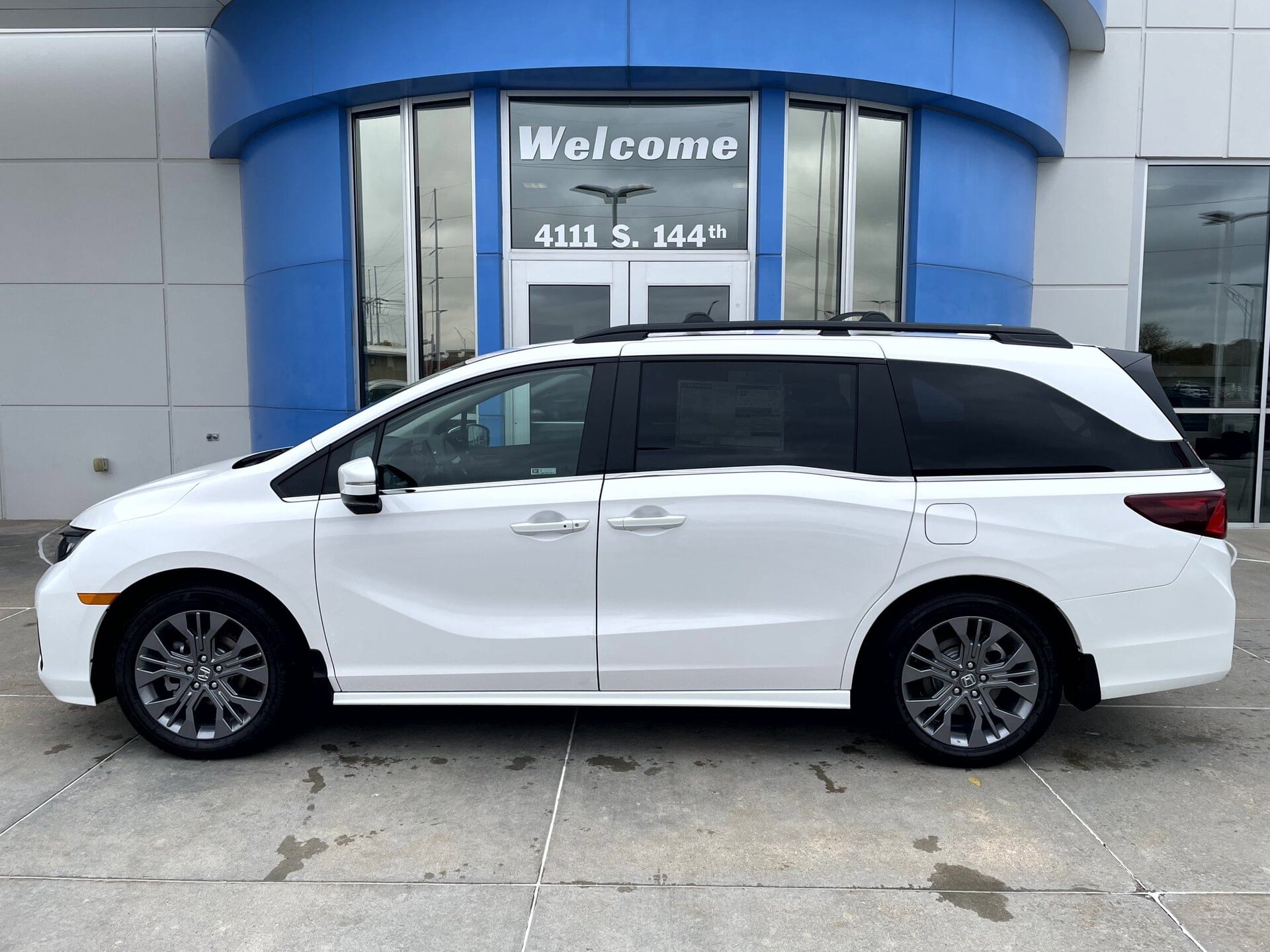 2026 Honda Odyssey Touring's photo