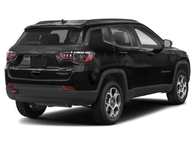 3 thumbnail image of  2022 Jeep Compass Trailhawk
